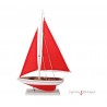 Mały model jachtu - kolor czerwony :-)